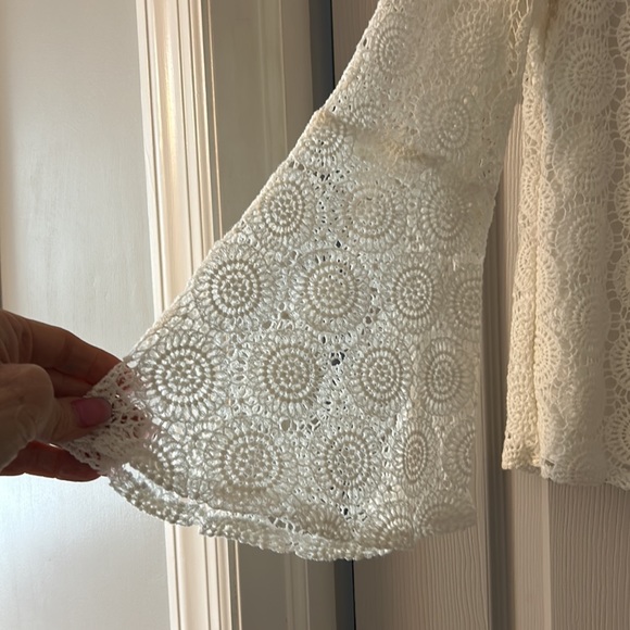 Laffaire White Crochet Button Back Top Size Medium - Picture 2 of 6